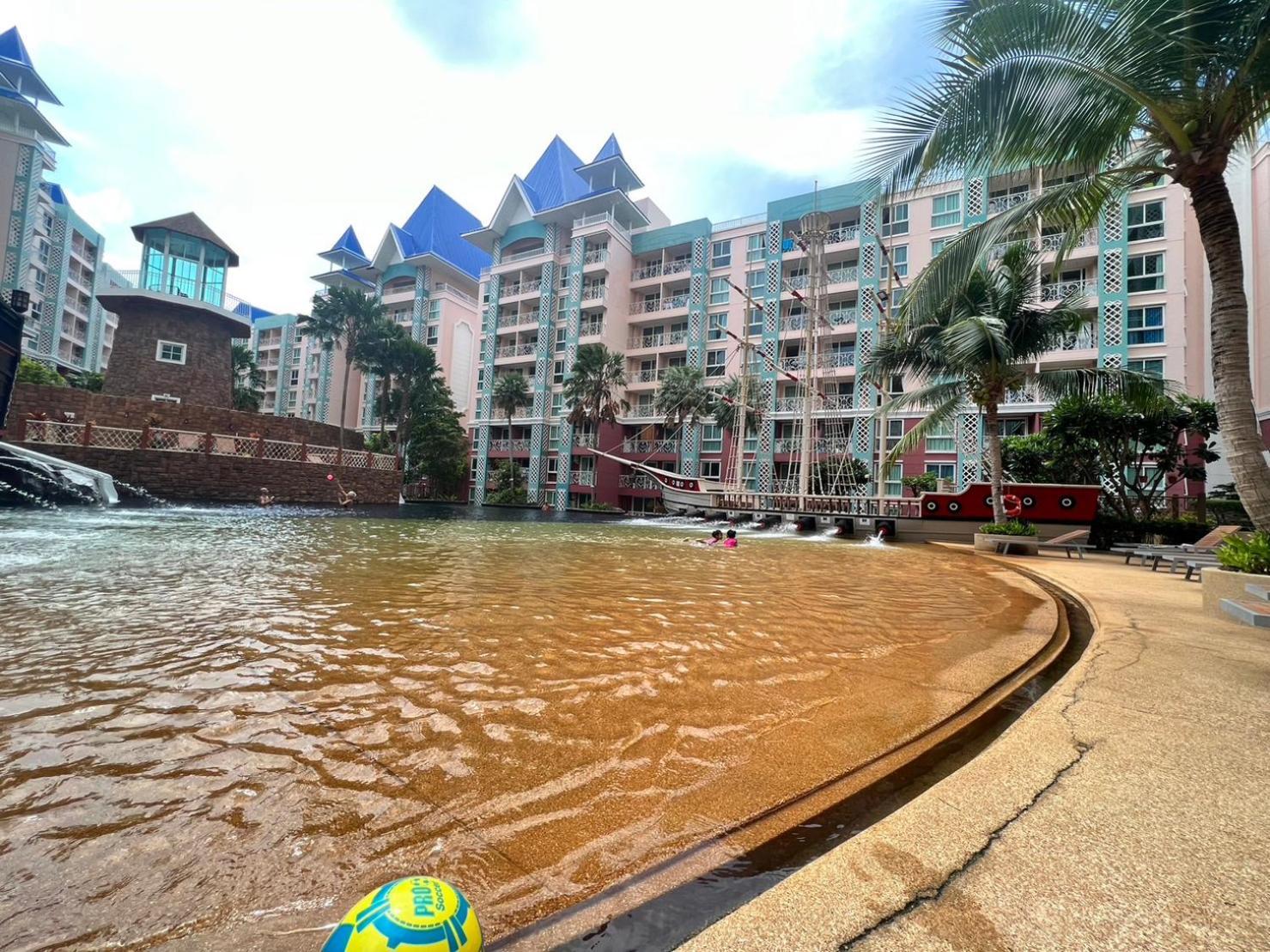 Grande Cariibbean Pattaya By Thita Aparthotel Exterior photo